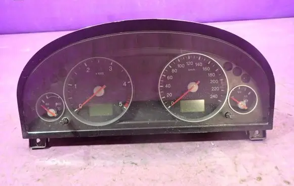 Ford Mondeo Mk III Speedometer (instrument cluster) 