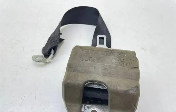 Audi A3 S3 A3 Sportback 8P Rear seatbelt 8P0857805