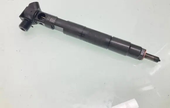 Mercedes-Benz Sprinter W906 Fuel injector 28307309