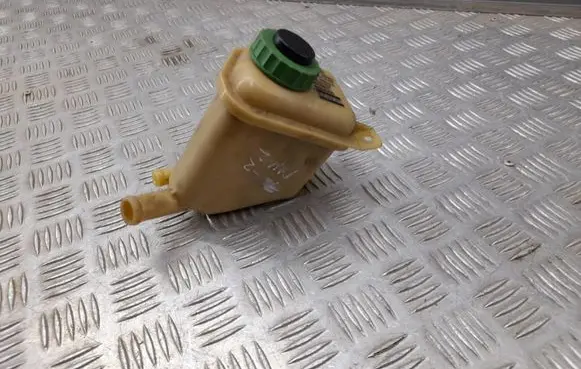 Porsche Panamera (970) Power steering fluid tank/reservoir 7L5422371