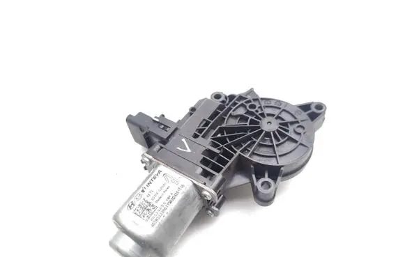 Hyundai Ioniq Front door window regulator motor 82450-G2020