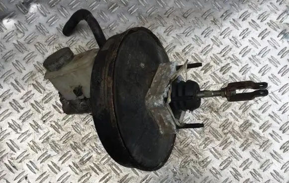 Mazda 323 Brake booster 83404602