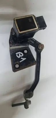 Mercedes-Benz GL X164 Air suspension front height level sensor A0105427717 22709