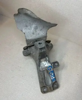 Audi A6 S6 C7 4G Engine mounting bracket 4G0199308