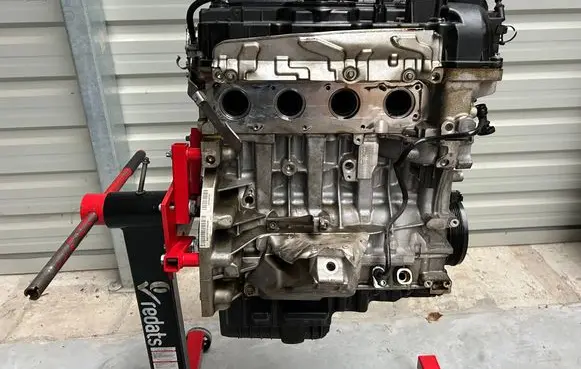 BMW 5 F10 F11 Engine N20B20 7587606 7587604