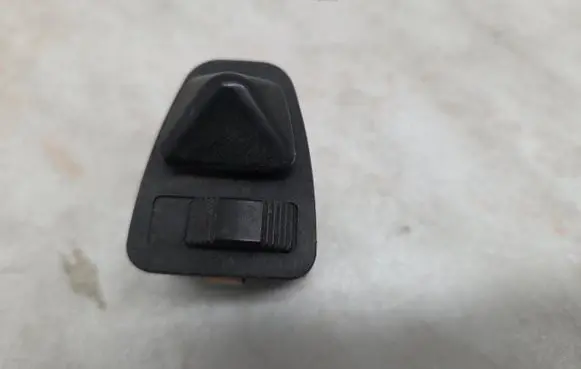 BMW 3 E46 Wing mirror switch 83736919 03200500