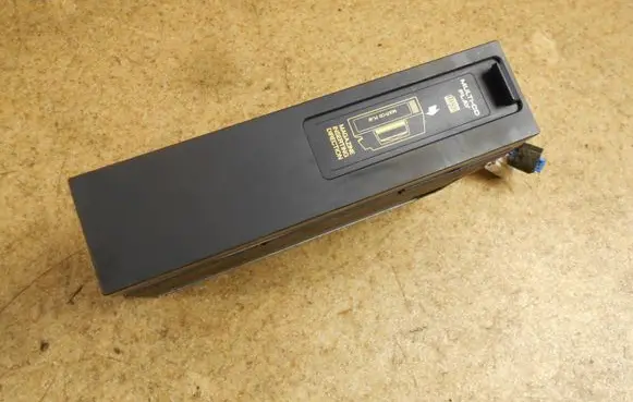 Toyota Land Cruiser (J100) CD/DVD changer 8627060030