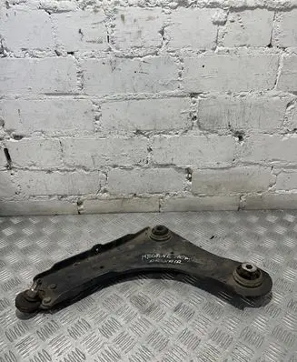 Renault Megane III Front lower control arm/wishbone