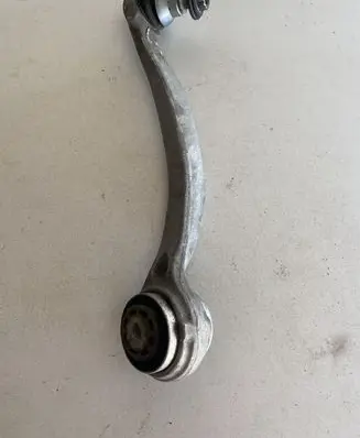 Mercedes-Benz C W205 Front lower control arm/wishbone 20506