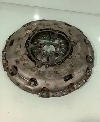 Volkswagen Golf V Pressure plate 03g141025f