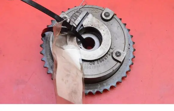 Peugeot 207 CC Crankshaft pulley V754586280