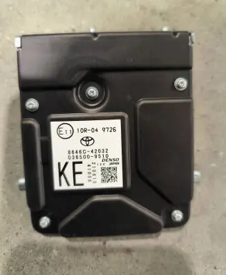 Toyota RAV 4 (XA50) Windshield/windscreen camera 8646C42032