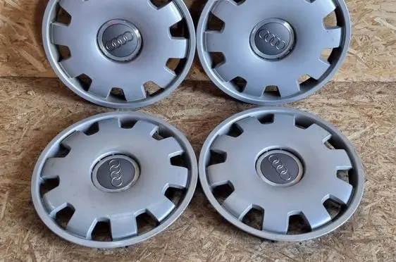 Audi A4 S4 B7 8E 8H R16 wheel hub/cap/trim 4B0601147D