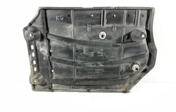 Center/middle under tray cover