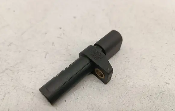 Mercedes-Benz A W168 Crankshaft position sensor 0031532828 A0031532828