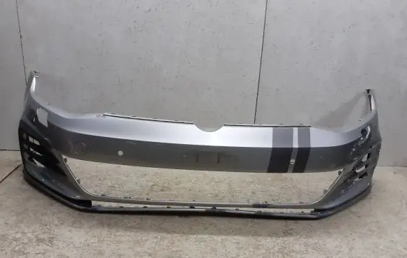 Volkswagen Golf VII Front bumper