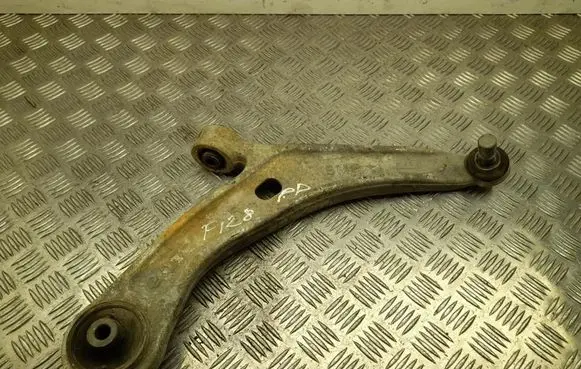 Nissan Ariya Front lower control arm/wishbone 545706RA0A