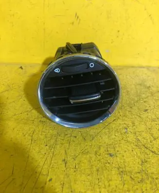 Peugeot 308 Dashboard side air vent grill/cover trim 96588515377