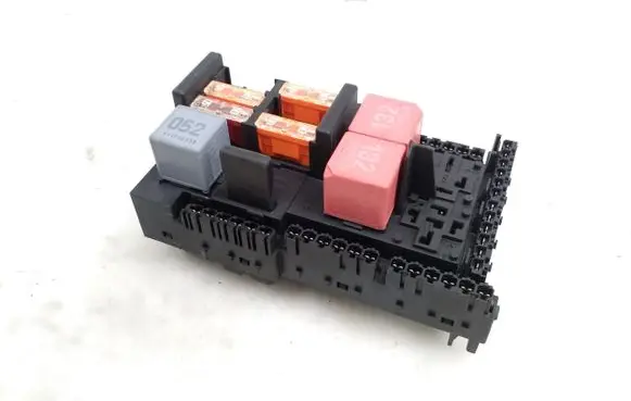 Mercedes-Benz E W213 Fuse module A2139068701
