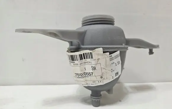 Mercedes-Benz C W206 Coolant expansion tank/reservoir W2065000100