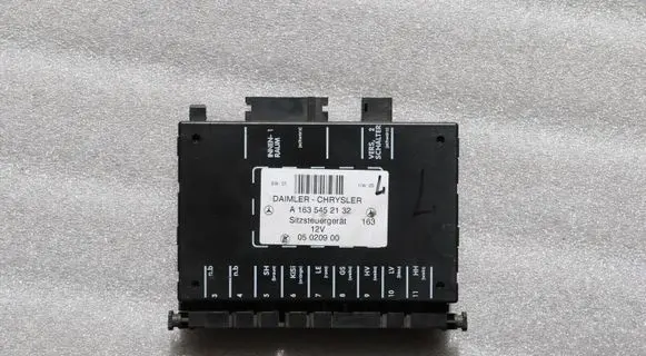 Mercedes-Benz ML W163 Seat control module A1635452132