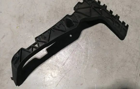 Audi Q5 SQ5 8R Rear bumper mounting bracket 8R0807453C
