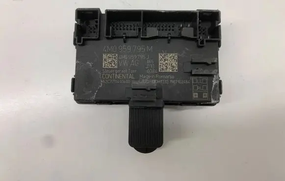 Porsche Taycan 9J1 Door control unit/module 4M0959795m