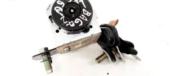 Middle seatbelt (rear)