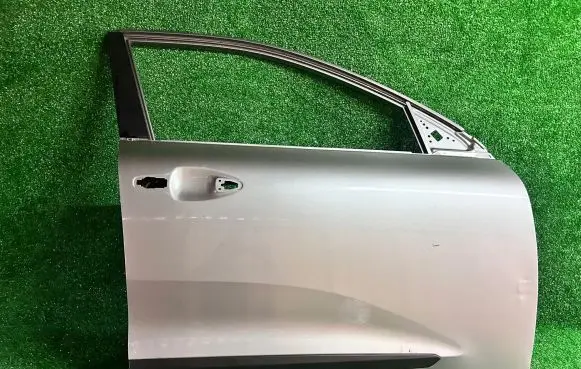 KIA Niro Front door