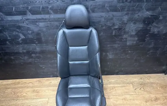 Volvo V70 Front driver seat 