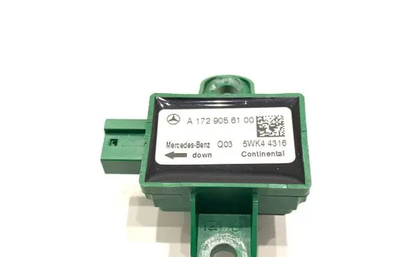 Mercedes-Benz CLS C218 X218 Airbag deployment crash/impact sensor A1729056100
