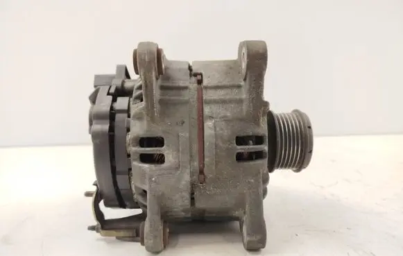 Audi A3 S3 8L Generator/alternator 028903028E 0124515010