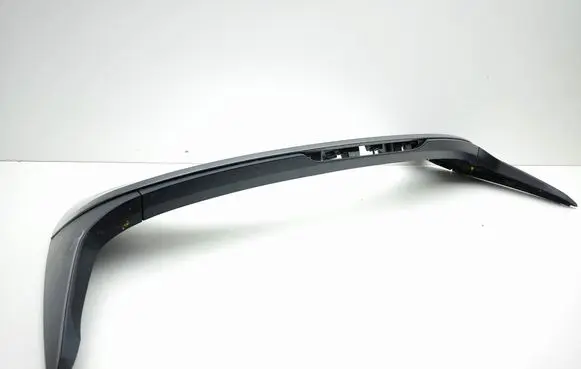 Tailgate/trunk spoiler