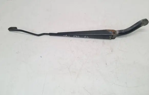 Volvo V70 Front wiper blade arm 8624266