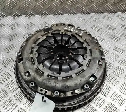 Nissan Qashqai Clutch set kit 301013644R 302100495R
