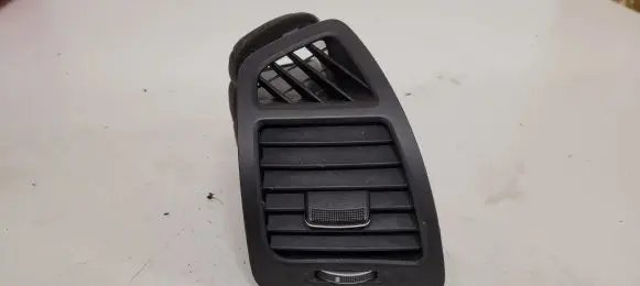 KIA Sorento Dash center air vent grill 974902P000