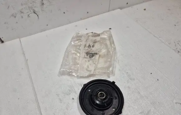 Peugeot 308 Front upper strut mount 9813916080