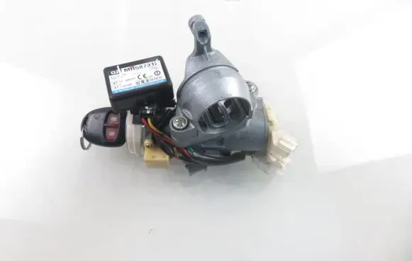 Mitsubishi Outlander Ignition lock MR587312