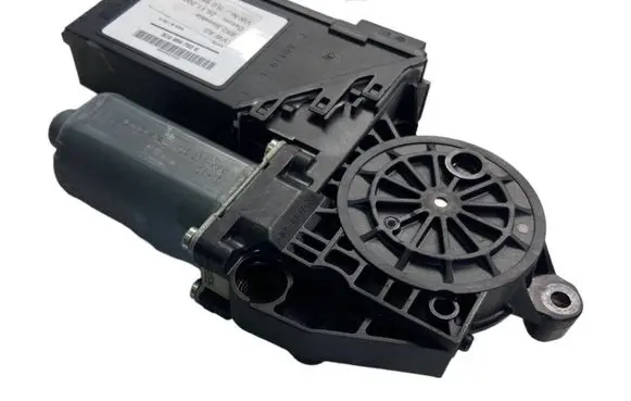 Porsche Cayenne (9PA) Front door window regulator motor 0130821764