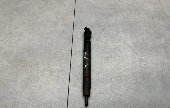 Ford Kuga I Fuel injector 9686191080