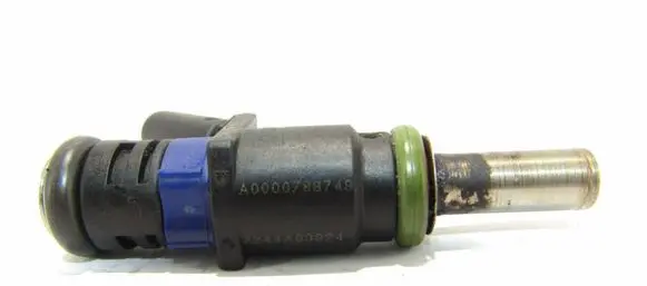 Mercedes-Benz B W245 Fuel injector A0000788749