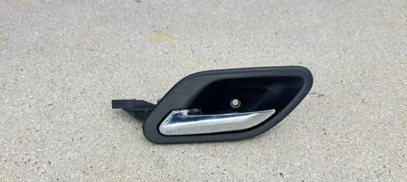 BMW 5 E39 Front door interior handle 8226049 51218226049