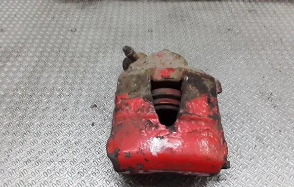 Volkswagen Golf IV Front brake caliper