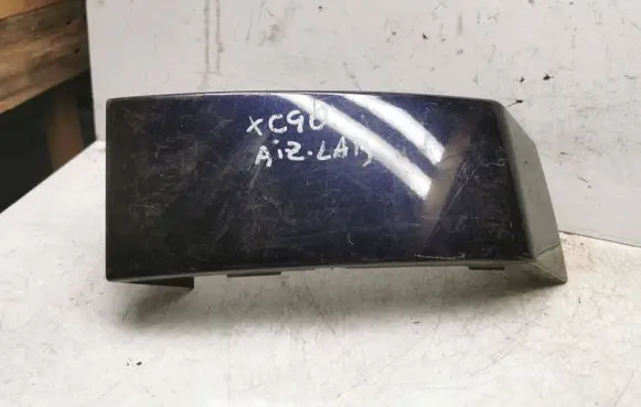 Volvo XC90 Rear/tail light trim molding 8620820
