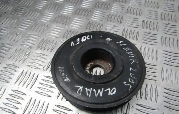Renault Scenic II - Grand scenic II Crankshaft pulley 395313c e101110a