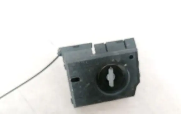 Audi 80 90 S2 B4 Tail light bulb cover holder 29632202