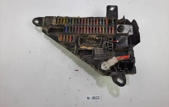 BMW 5 E60 E61 Fuse box set 6906619