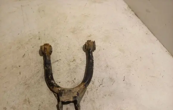 Volkswagen PASSAT B5.5 Rear upper control arm/wishbone