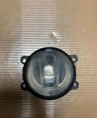 Suzuki Grand Vitara II Front fog light 89210094