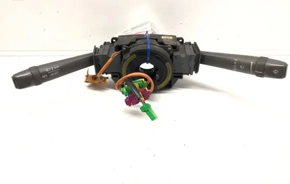 Wiper turn signal indicator stalk/switch